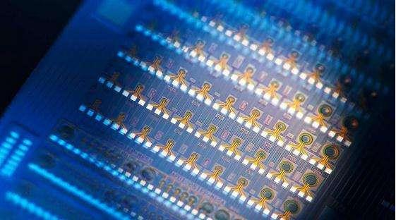 珠海：將通過基金、金融支持、補(bǔ)貼等多種方式，發(fā)展新一代信息技術(shù)全產(chǎn)業(yè)鏈，最高年度補(bǔ)貼達(dá)500萬元???