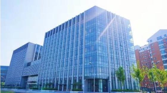 北京寫字樓市場(chǎng)租賃成交出現(xiàn)小幅下滑，目前出售面積高于出租面積