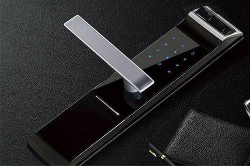 智能鎖已經(jīng)成為行業(yè)發(fā)展的潮流，目前正是一片藍(lán)海