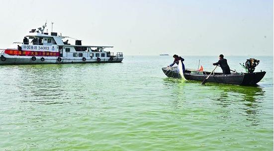 福州海洋與漁業(yè)部門實施《漁業(yè)捕撈許可管理規(guī)定》，強化漁船管理，便利漁民群眾?