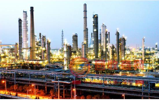石油化工行業(yè)的發(fā)展趨勢，即一體化、平臺化、集聚化和高端化