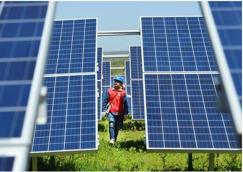 技術(shù)進(jìn)步和產(chǎn)業(yè)升級(jí)加快，成本顯著降低，光伏硅片已成為全球能源轉(zhuǎn)型的重要領(lǐng)域