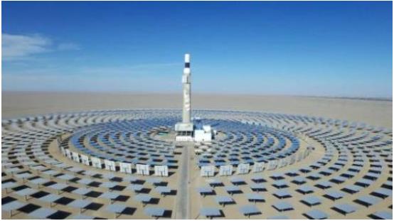 光熱發(fā)電總裝機(jī)規(guī)模持續(xù)上升，呈現(xiàn)出一派蓬勃發(fā)展的繁榮景象