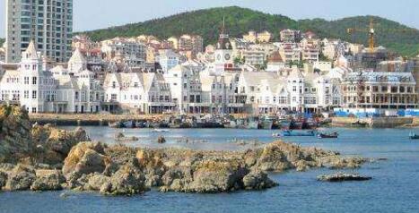 構(gòu)建智能化、綠色化、服務(wù)化和國際化新型輕工業(yè)制造體系